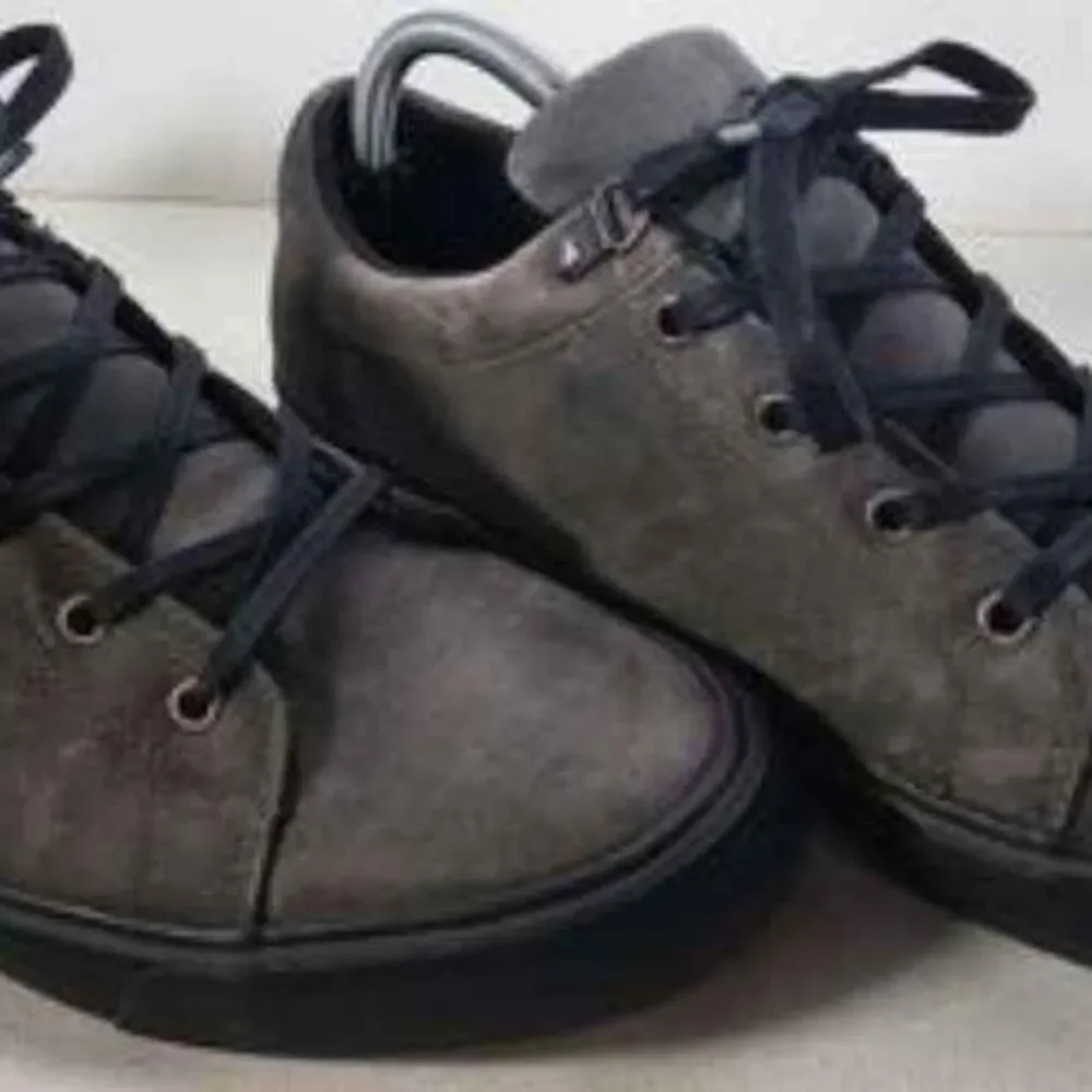 Ugg Brock Men's Gray Nubuck Lace Up Waterproof Sneakers  - Men's Shoes 9